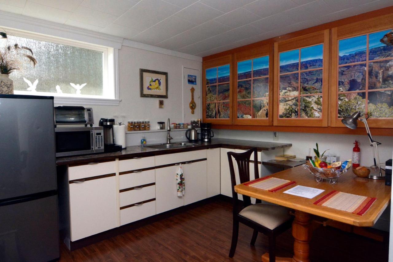 Oceanfront Paradise Comox Exterior foto