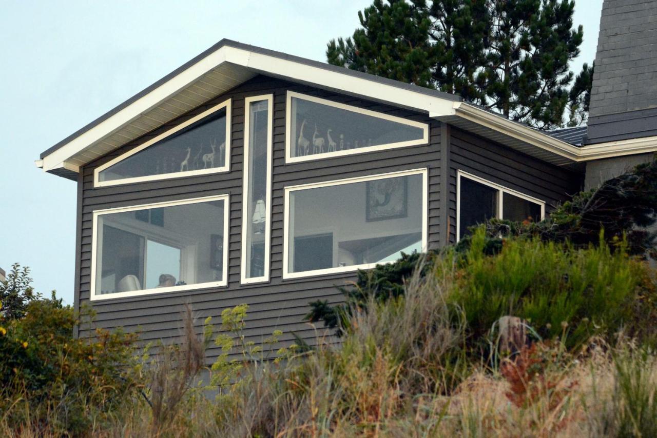 Oceanfront Paradise Comox Exterior foto